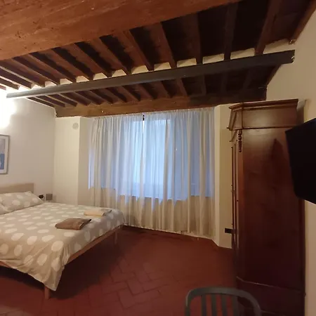 Accanto A Maila - Caratteristico Toscano A 25 Minuti Da Firenze Apartmán Prato (Prato)
